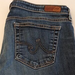 AG Adriano Goldschmied Mid-Rise Blue Capri Denim 23.5" Inseam 8" Rise